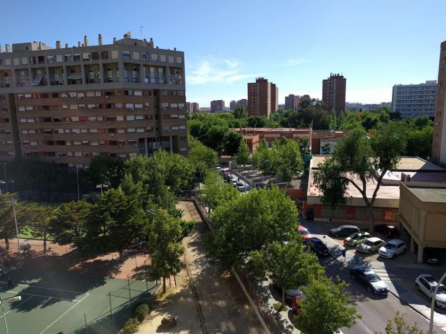 Valencia Las Artes Y Ciencias + Garaje + Netflix Экстерьер фото